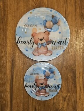 "We Can Bearly Wait" Plastic Plate Set